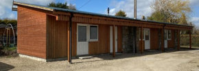 Ivy Cottage-Serviced accommodation